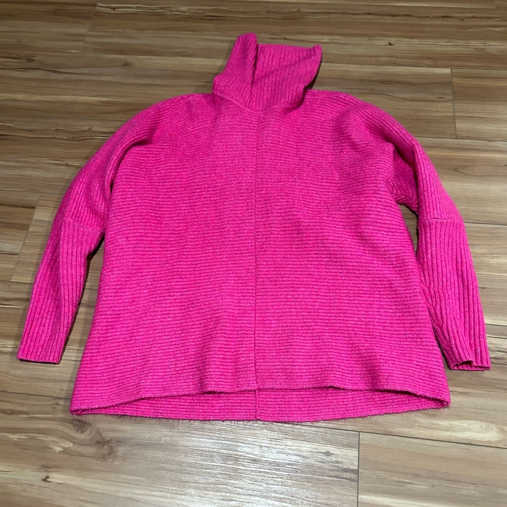 Vince Camuto Hot Pink Over Sized Turtle Neck Sweater Size XS
